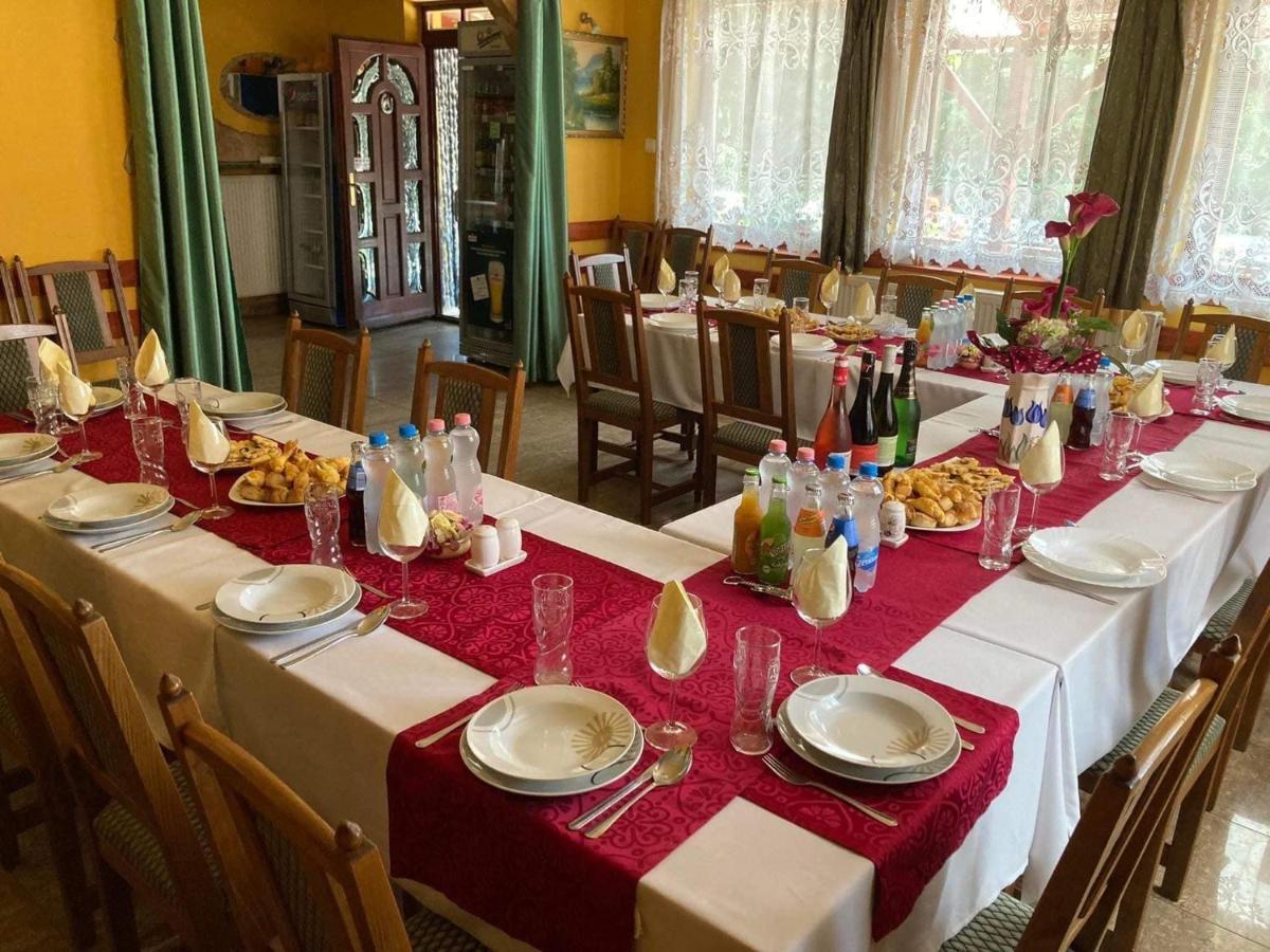 Villa Negra Motel Berzence Εξωτερικό φωτογραφία