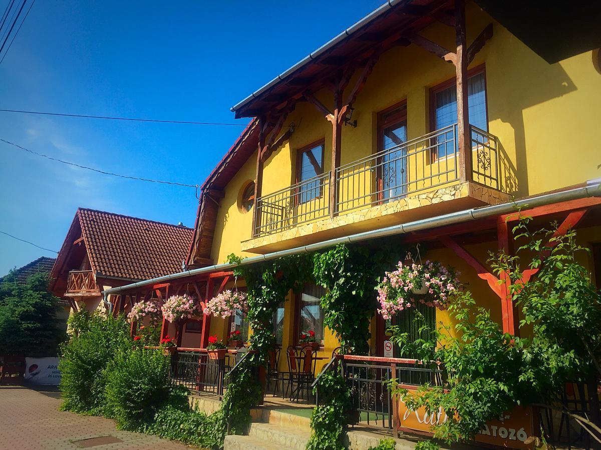 Villa Negra Motel Berzence Εξωτερικό φωτογραφία